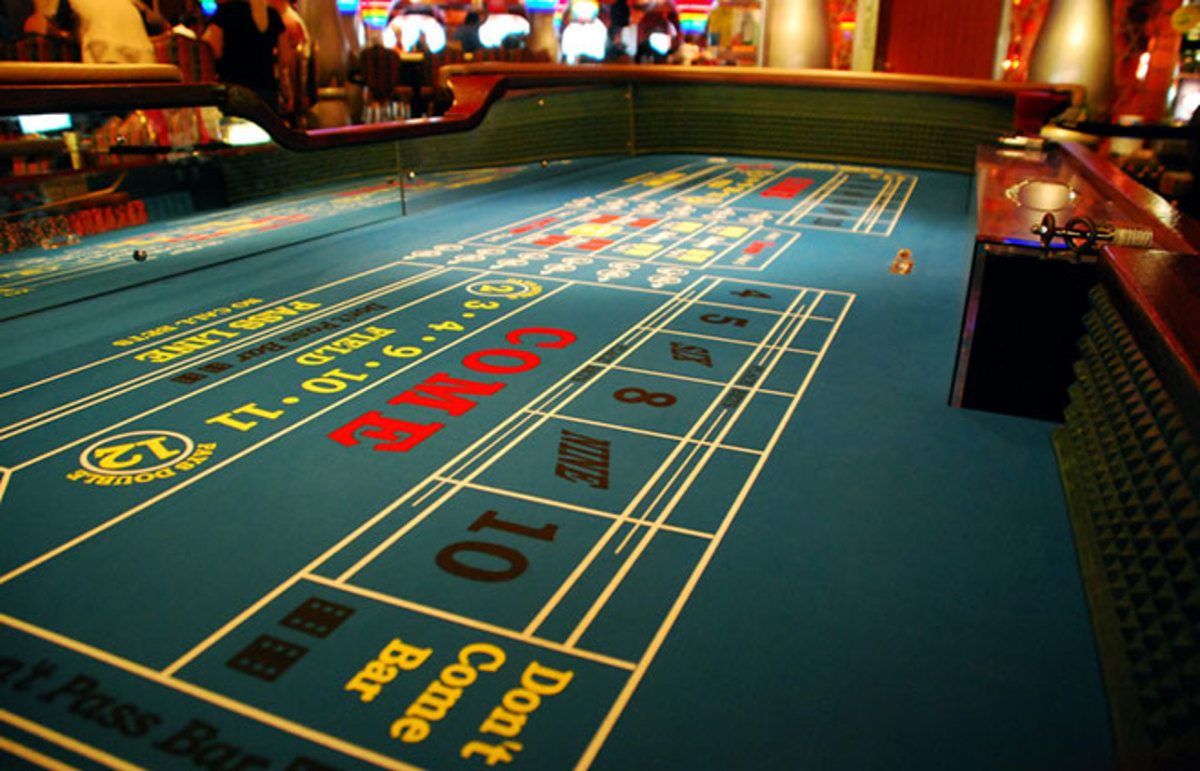 Nevada Governor Orders Shuttering of Gambling and Dining Establishments