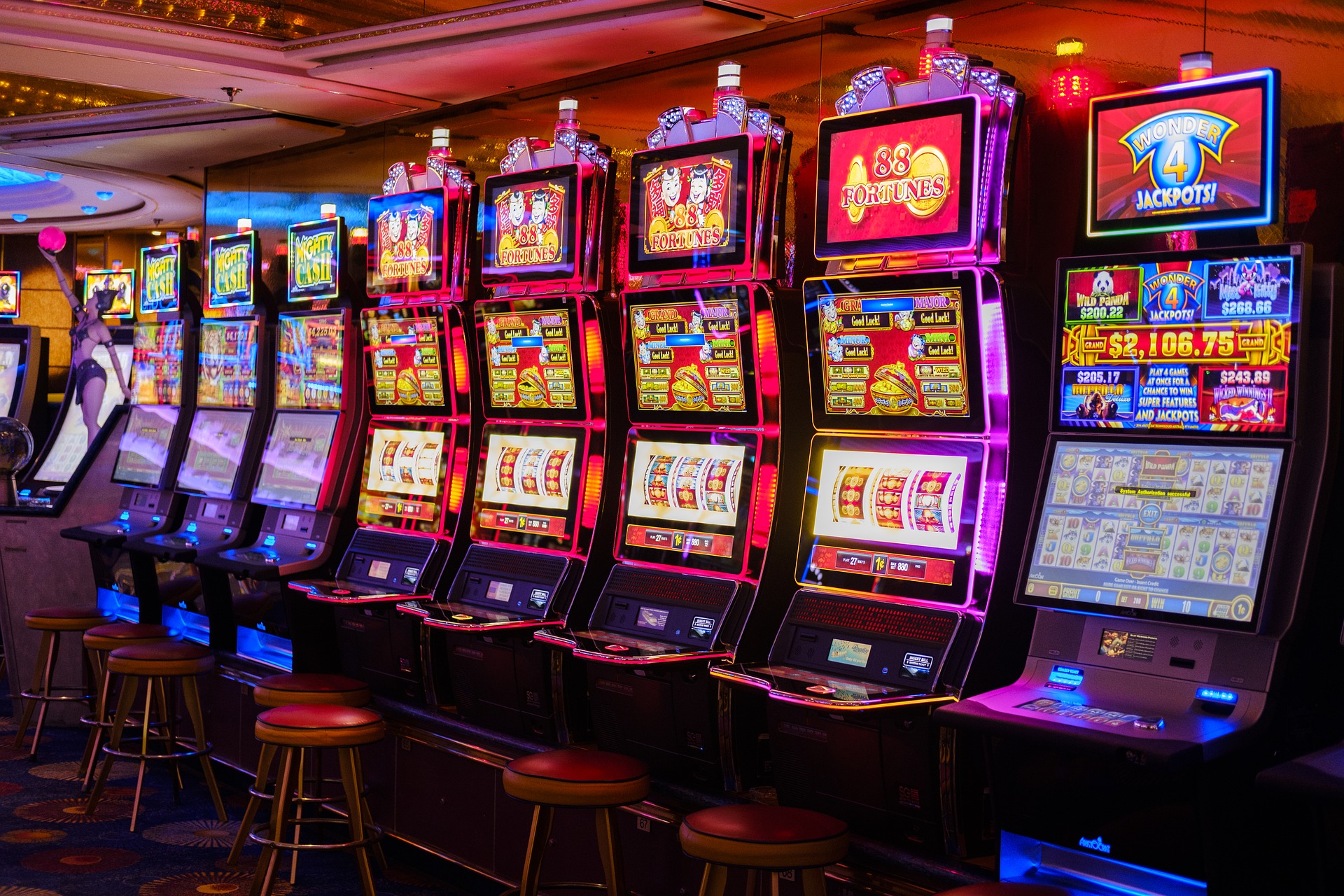 Casinos and Slots in Bars in Illinois Will Reopen on Wednesday